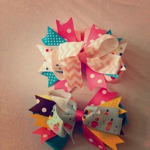 These sweet little bows bring out the summer time